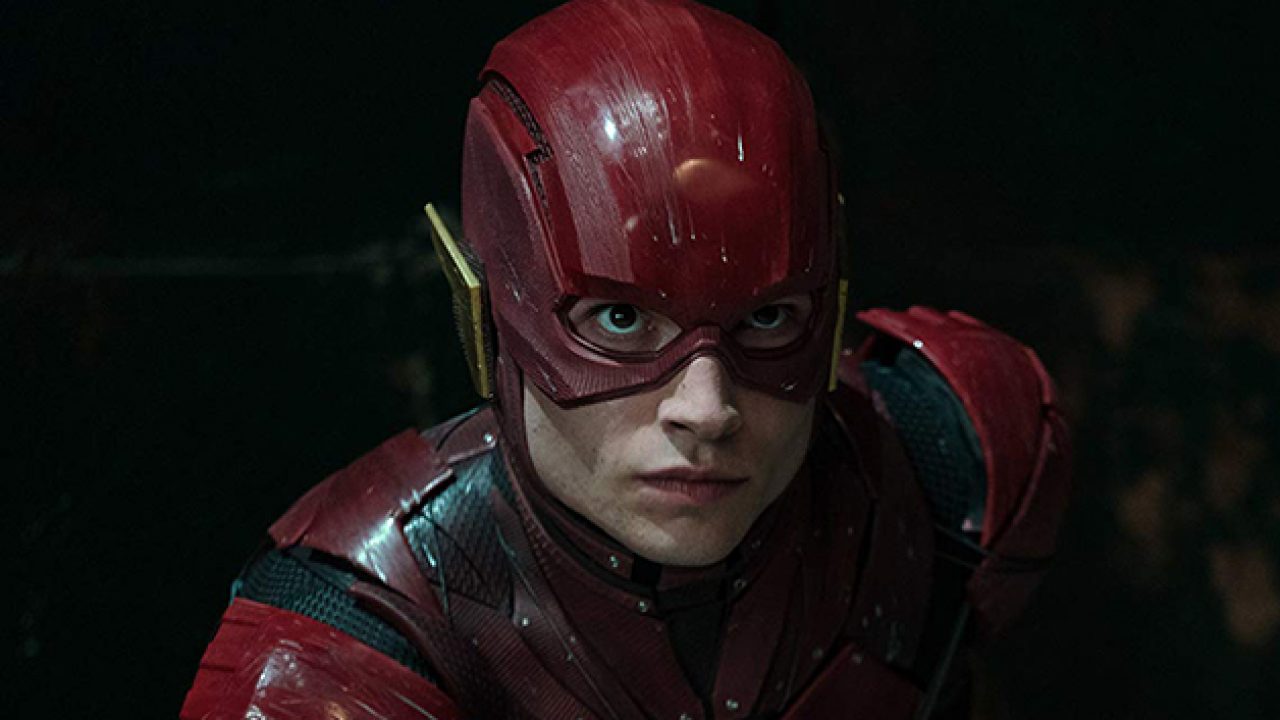 Flash de Ezra Miller se prepara para correr en la Liga de la Justicia de Zack Snyder