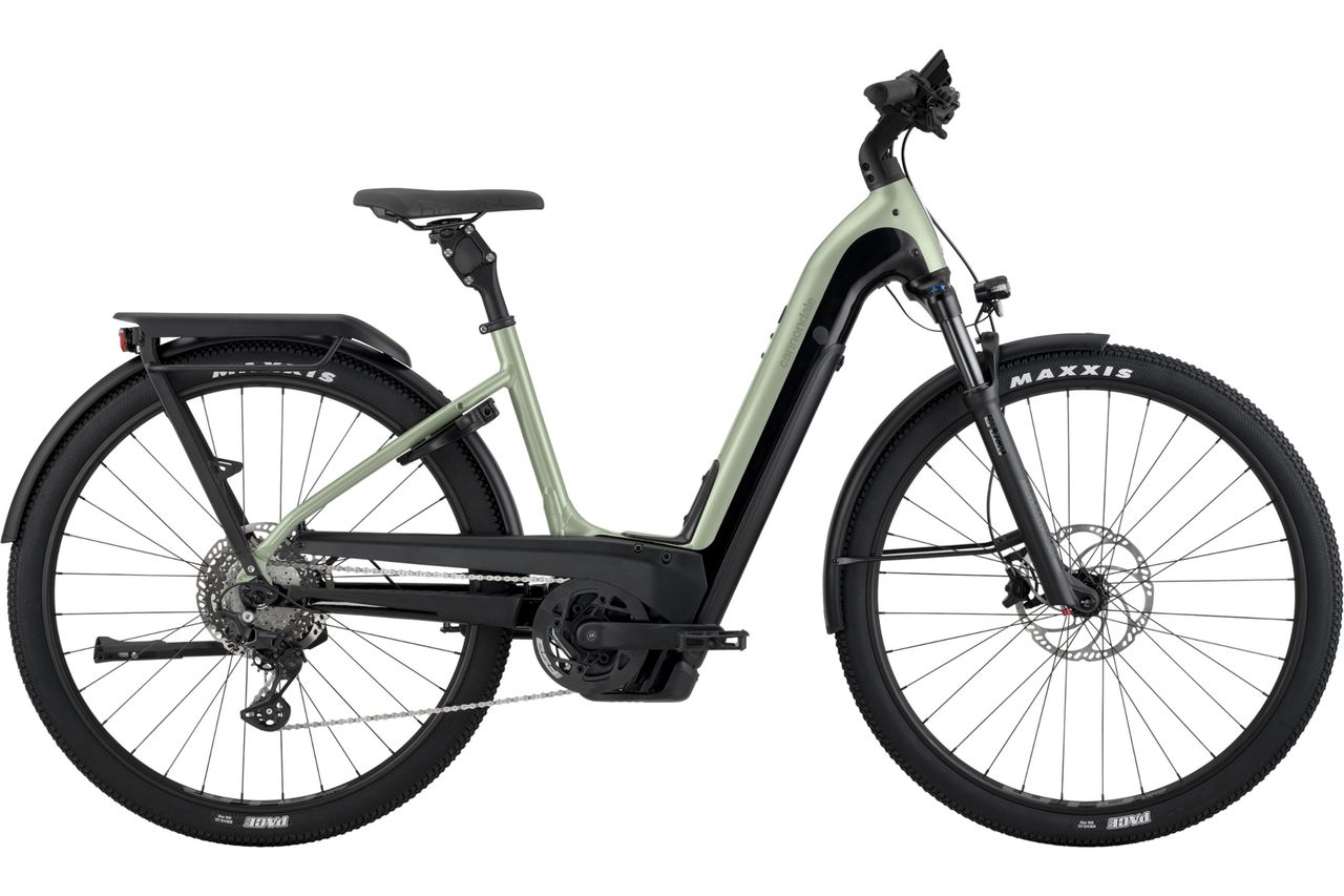 Cannondale Tesoro Neo X no top tube on a white background