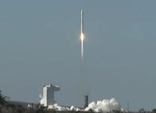 Atlas 5 Rocket With Landsat Payload Launches