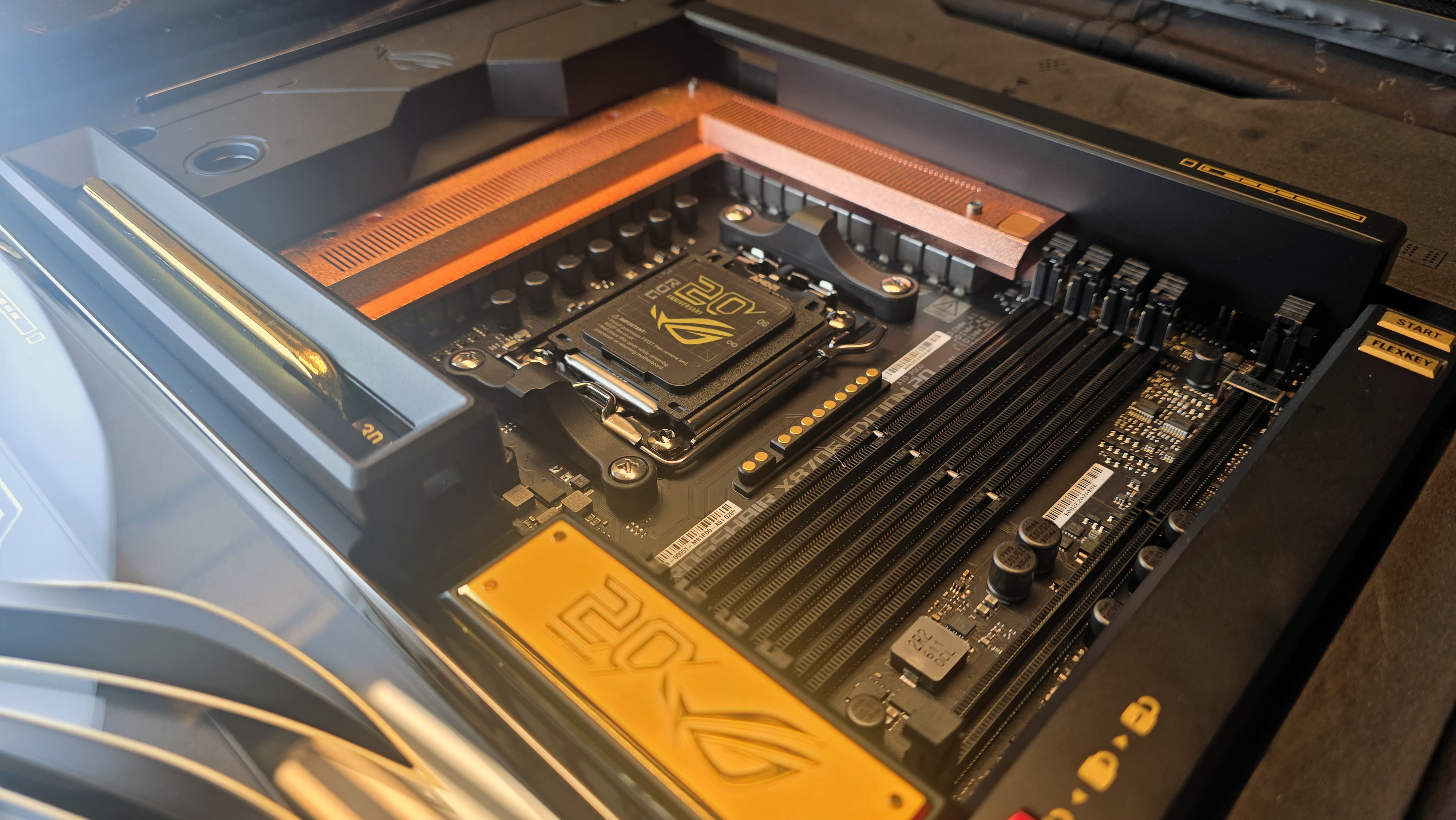 Asus ROG Edition 20 gaming PC build