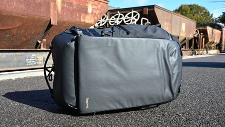 SmallRig Professional Outdoor Backpack 25L