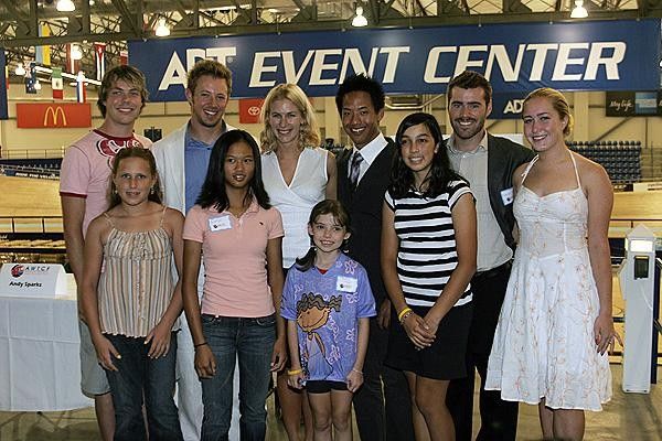 From L-R, back: Travis Smith, Adam Duvendeck, World Champ Sarah Hammer, Josiah Ng, Spencer Hartfeld. Front row: Tara McCormick, Coryn Rivera, Madison Scott, Amanda Duarte, Shelby Allen