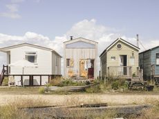 Kent Coast cabin, a timber structure jewel by studio mama