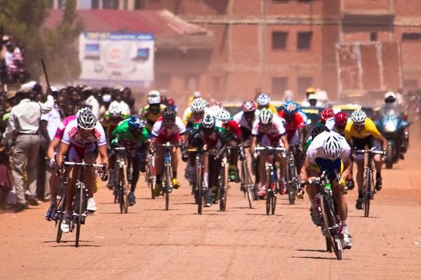 Cedric Chartier launches his sprint in the dusty streets of Boromo.