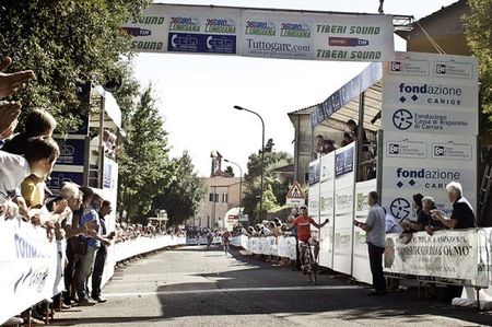 Giacomo Berlato (Veneto) soloed to victory in stage two.