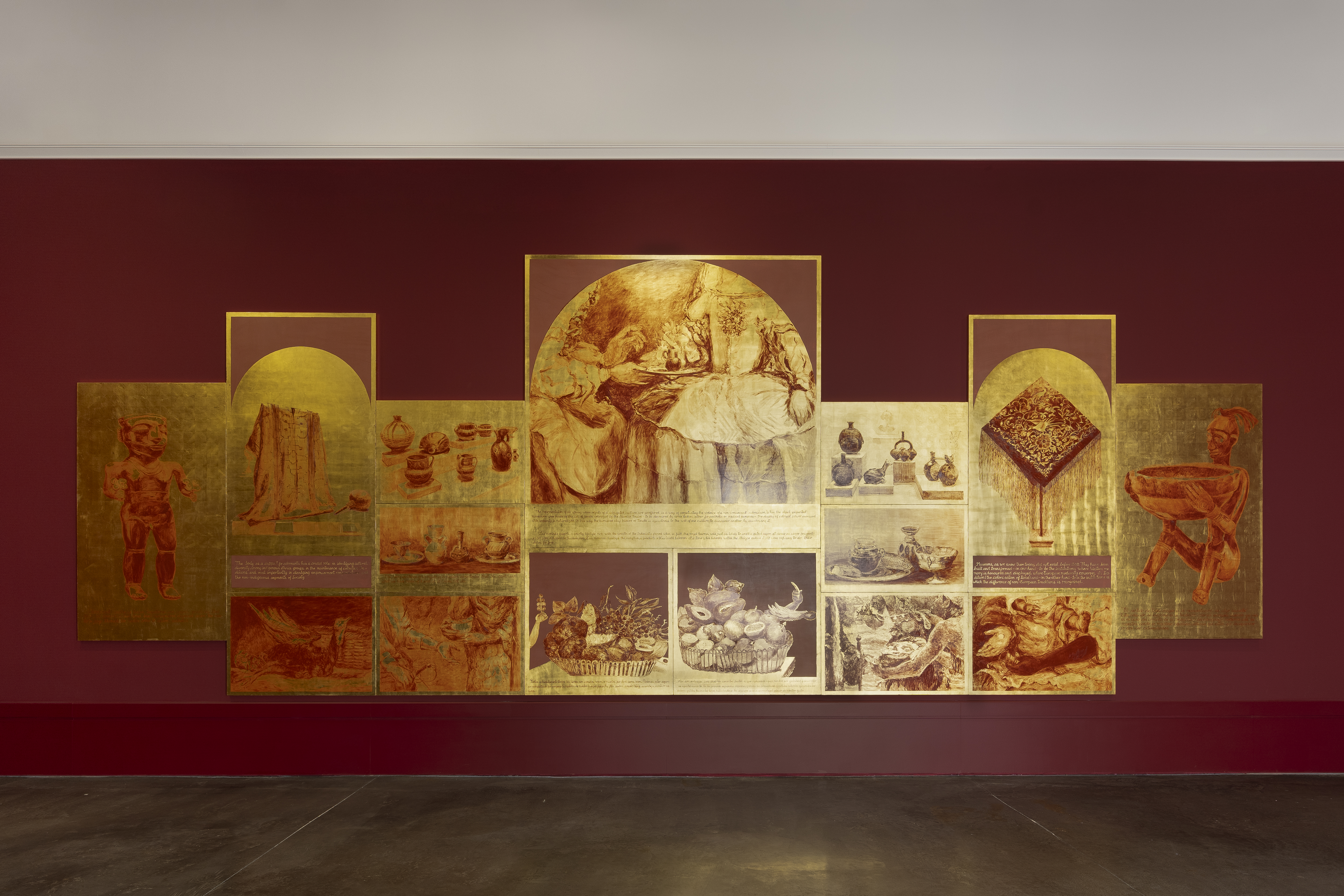 Oil and gold leaf on wood300 x 800 cm (Pol&iacute;ptico de 15 pe&ccedil;as | 15 parts polyptych)Cortesia da artista | Courtesy of the artist