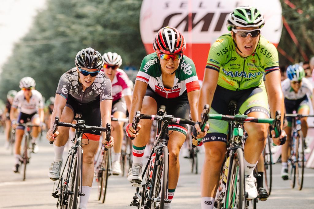 Marta Bastianelli, Elena Cecchini and Tiff Cromwell cross the line