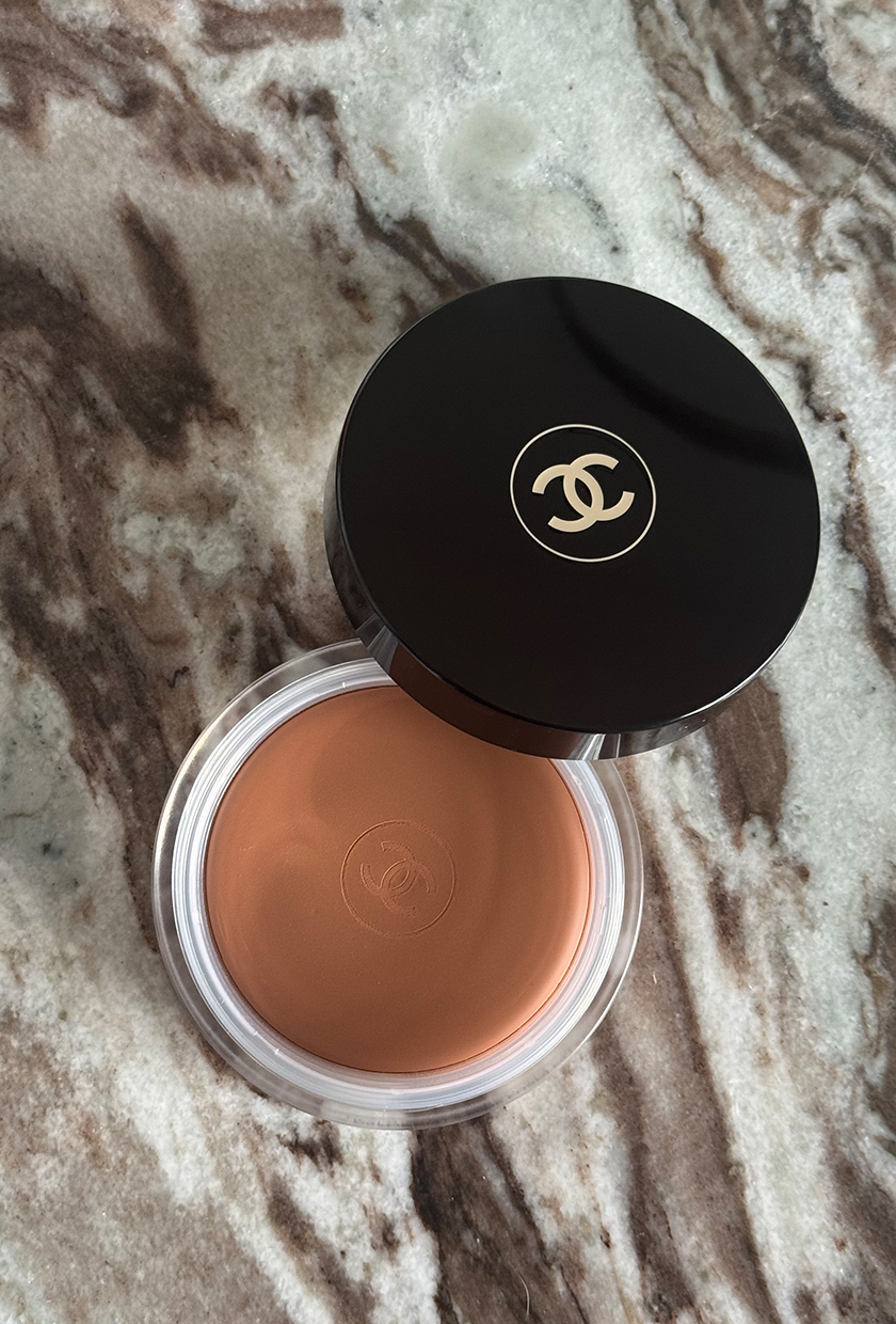 Chanel cream bronzer on a marble surface