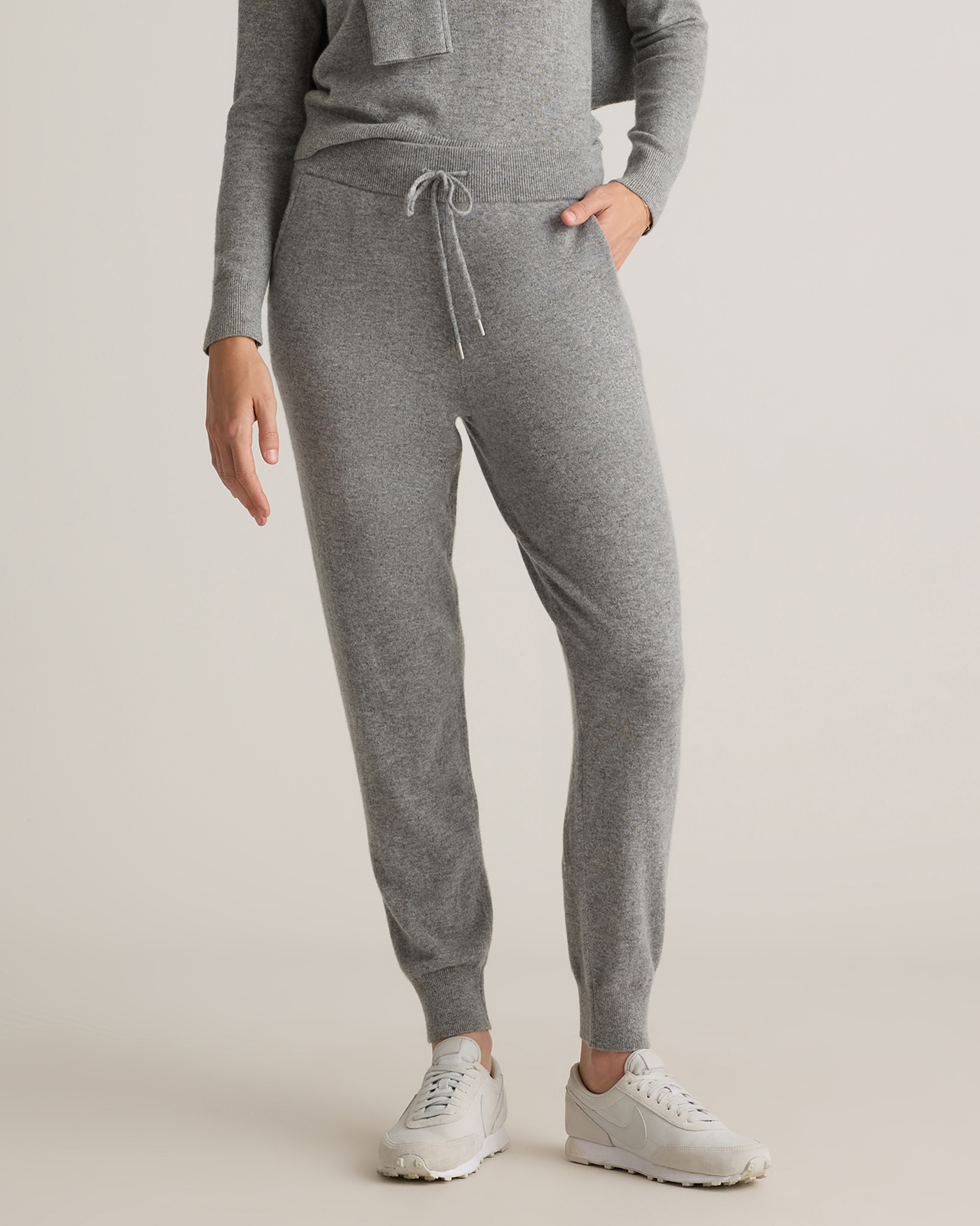 Cashmere Sweatpants | Quince in Heather Grey