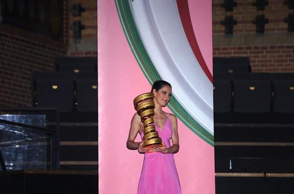 The winner's trophy is delivered.