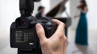 Sony A1 II vs Canon EOS R5 Mark II: Canon EOS R5 Mark II video