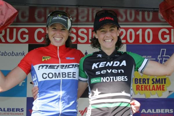 Winner Laura Turpijn and third place finisher Mary McConneloug
