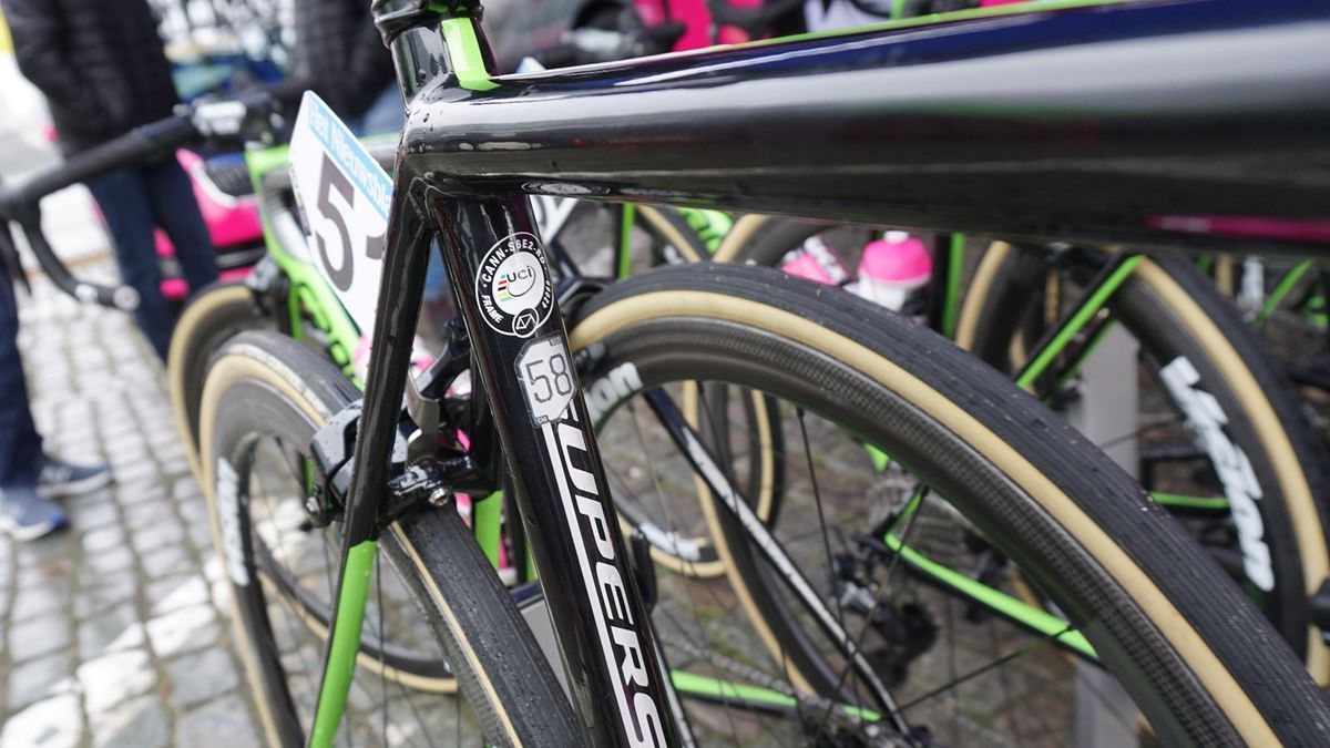 Sep Vanmarcke rides a size 58 Cannondale SuperSix