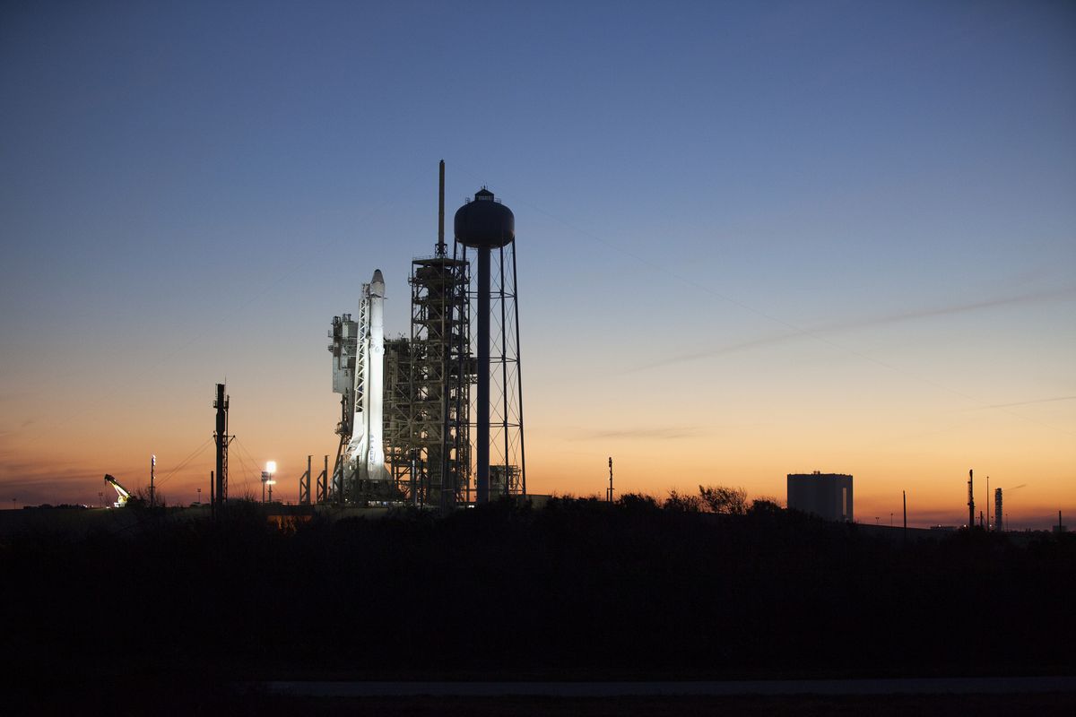 In Photos: SpaceX's 1st Launch From NASA's Historic Pad 39A: Page 2 | Space