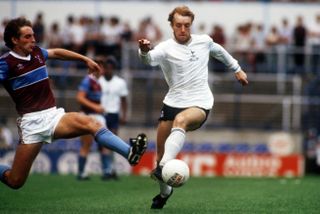 Steve Archibald playing for Tottenham against West Ham in 1983