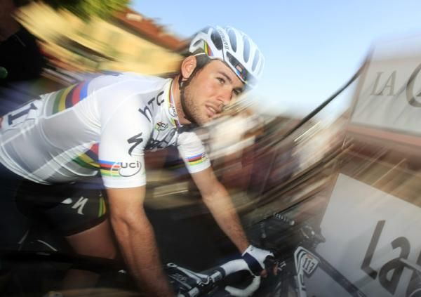 Mark Cavendish in his new rainbow kit