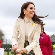 Kate Middleton wears Zara skirt