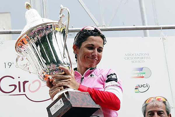 Fabiana Luperini wins a record-fifth Giro d'Italia Femminile (Giro Rosa) title in 2008