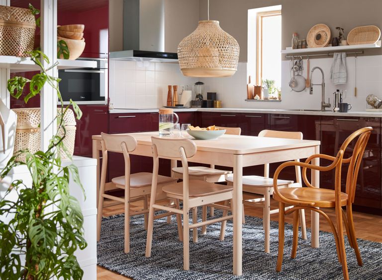 5 Dining Room Ideas For Small Spaces, Small Kitchen Dining Tables And Chairs