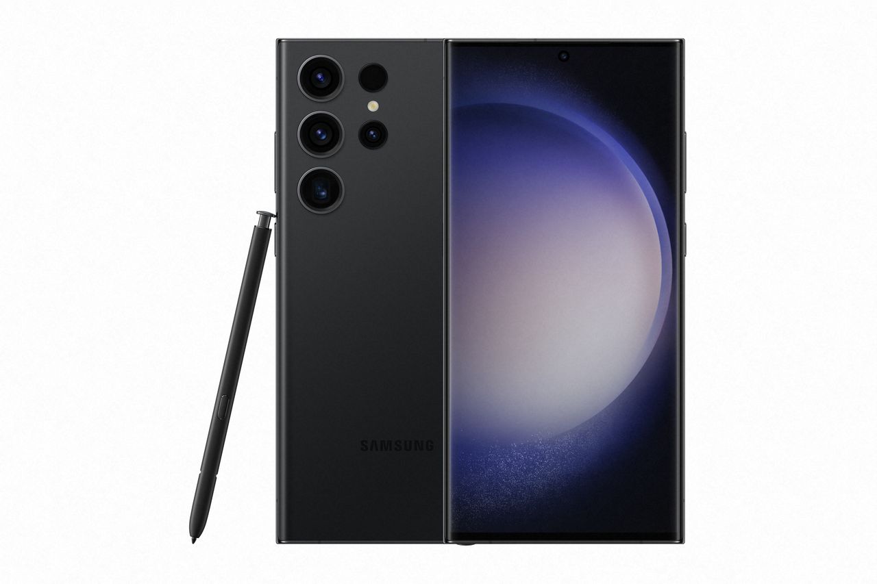 Official press images of the Galaxy S23 Ultra, in Phantom Black from the front and back with S Pen stylus