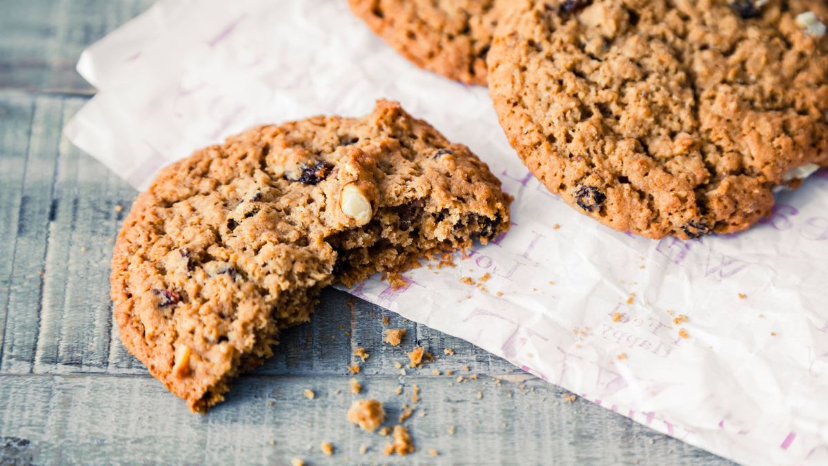 Sultana cookies British Recipes GoodtoKnow