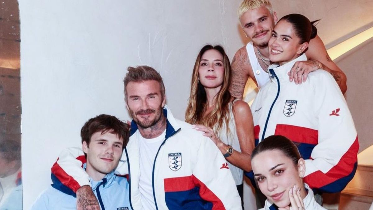 Victoria Beckham Just Showed Me the Classiest Way to Wear a Tank Top This Summer