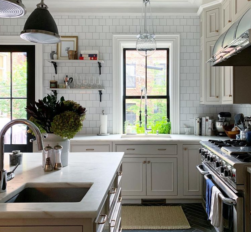 Kitchens On A Budget 21 Ways To Style, How To Replace Tile Around Kitchen Cabinets