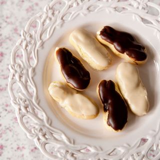 Mini Baileys Eclairs