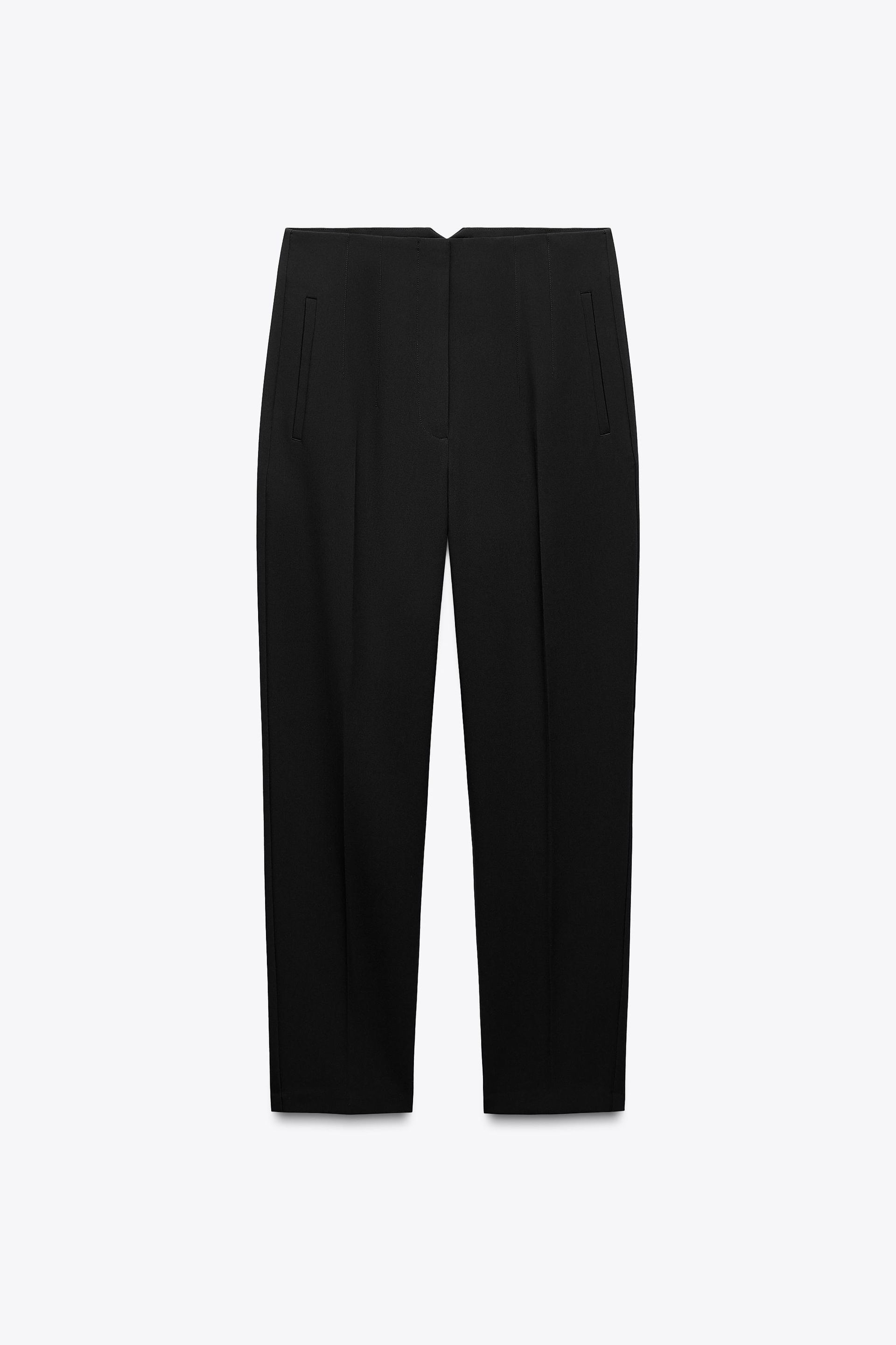 Pants With a High Waist