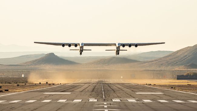 Stratolaunch Flies World's Largest Plane for the First Time