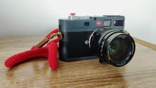 Leica M-E