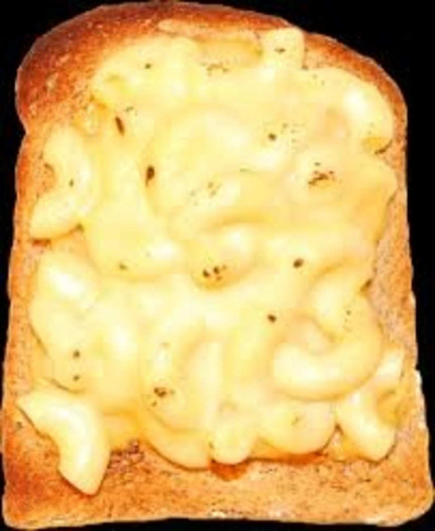 28-easy-ways-to-pimp-your-cheese-on-toast-10-1556688401-faIM-column-width-inline