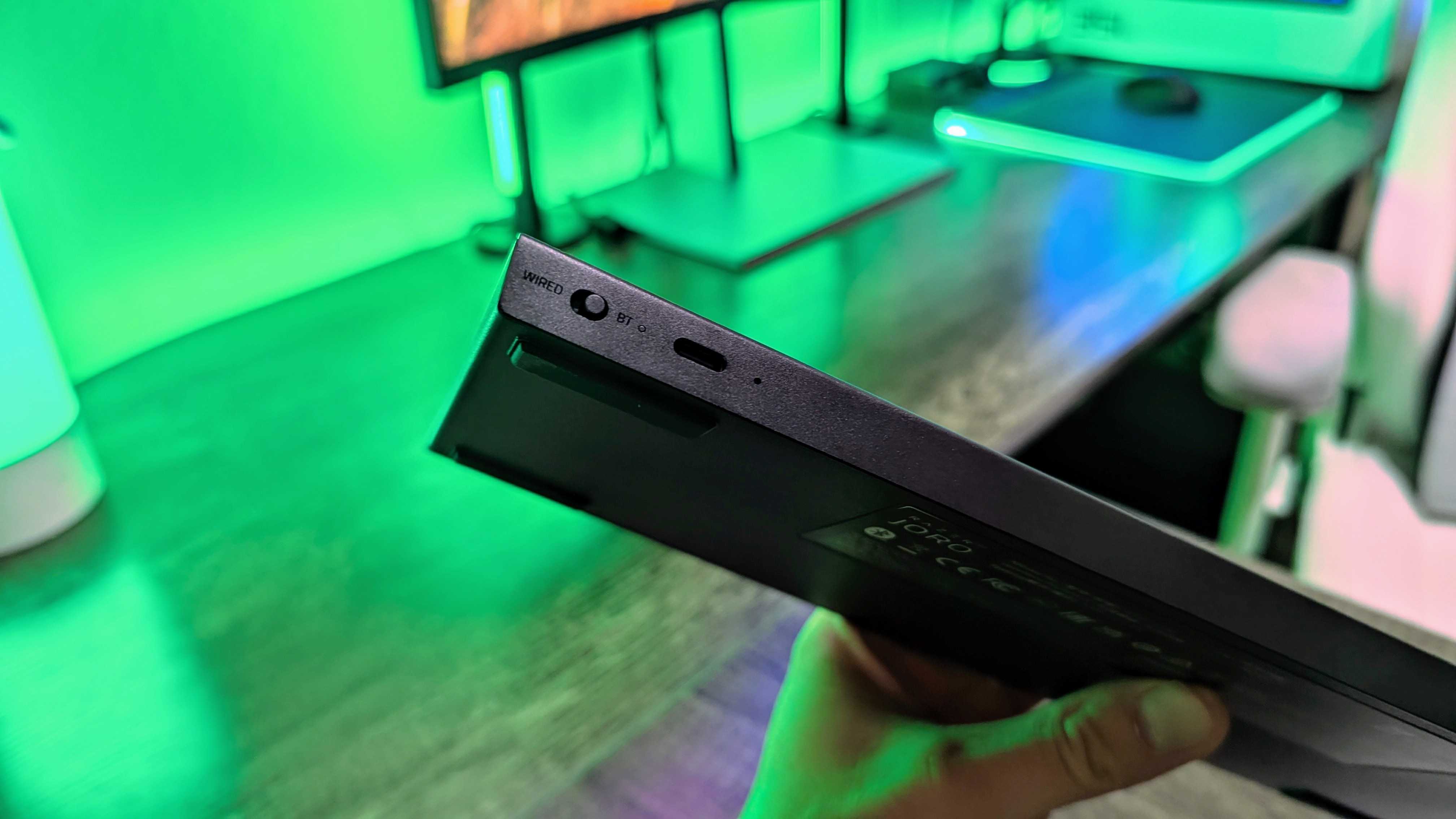 Image of the Razer Joro wireless gaming keyboard.