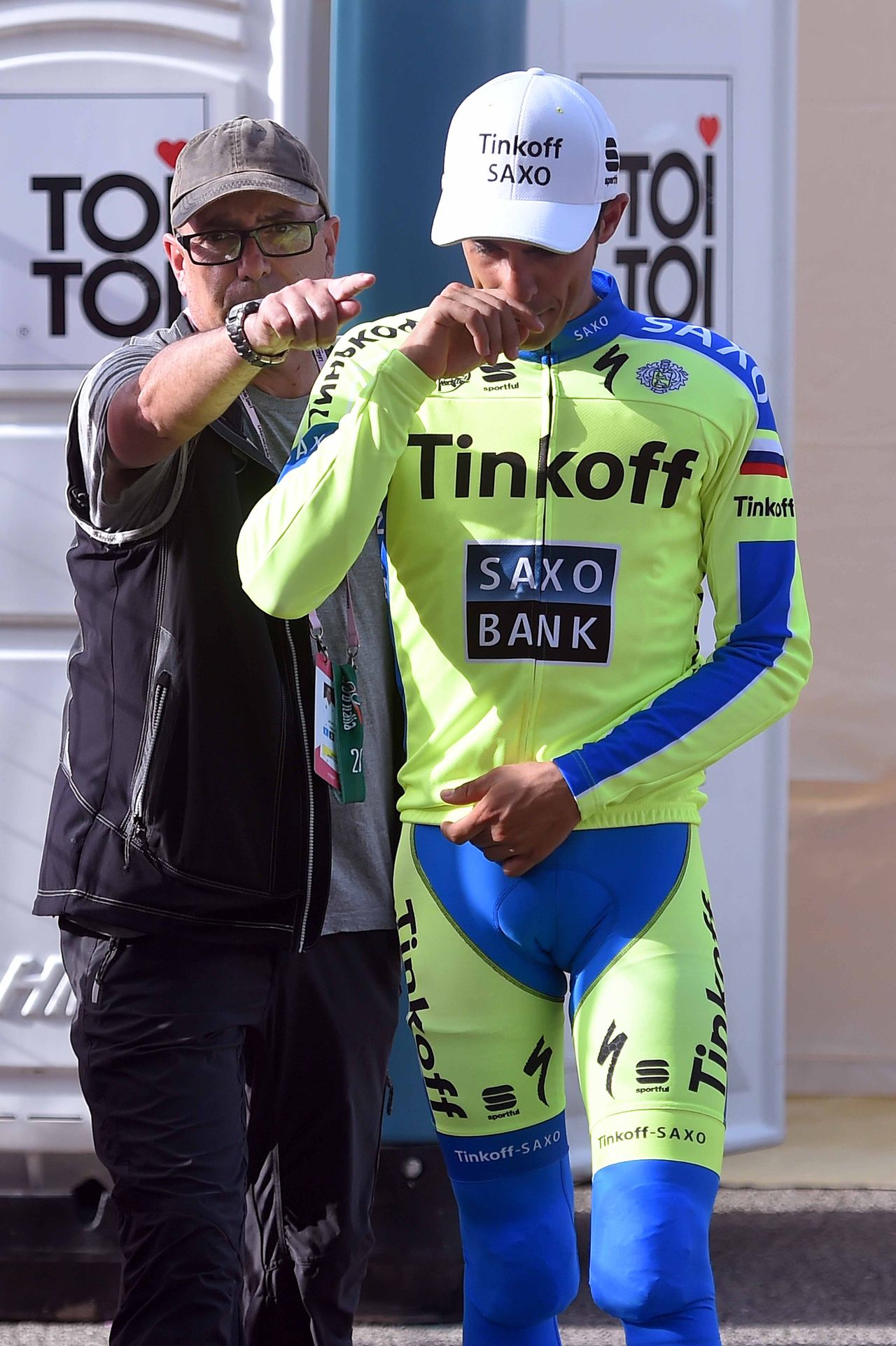 Alberto Contador gets directions to the doctor