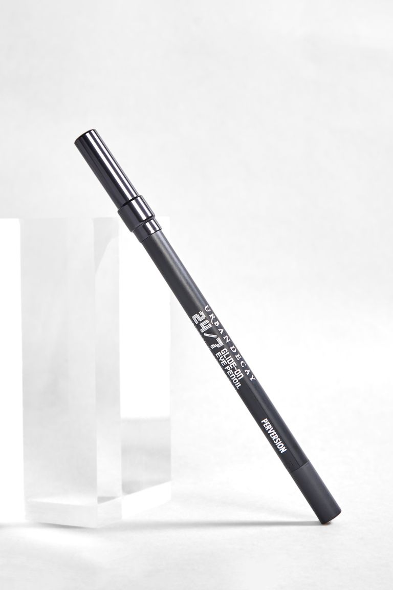 The 11 Best Eyeliners for Waterline, Reviewed with Photos | Marie Claire