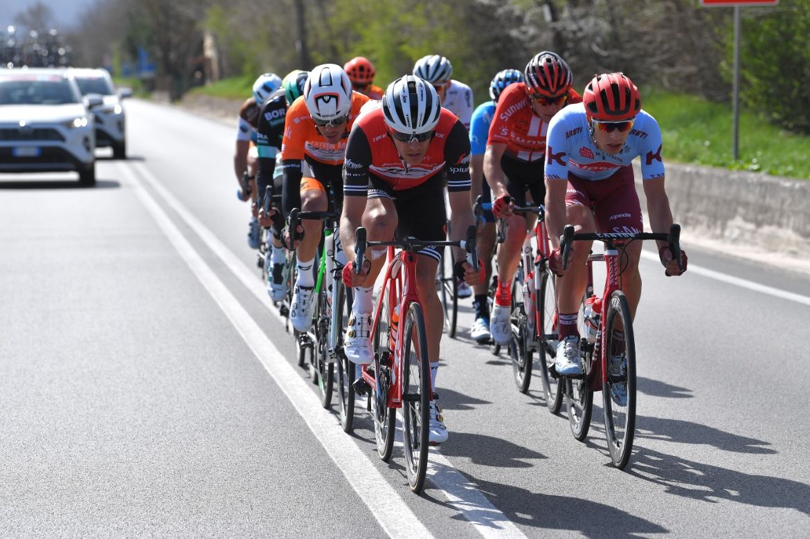 The break of the day out on the road during stage 4