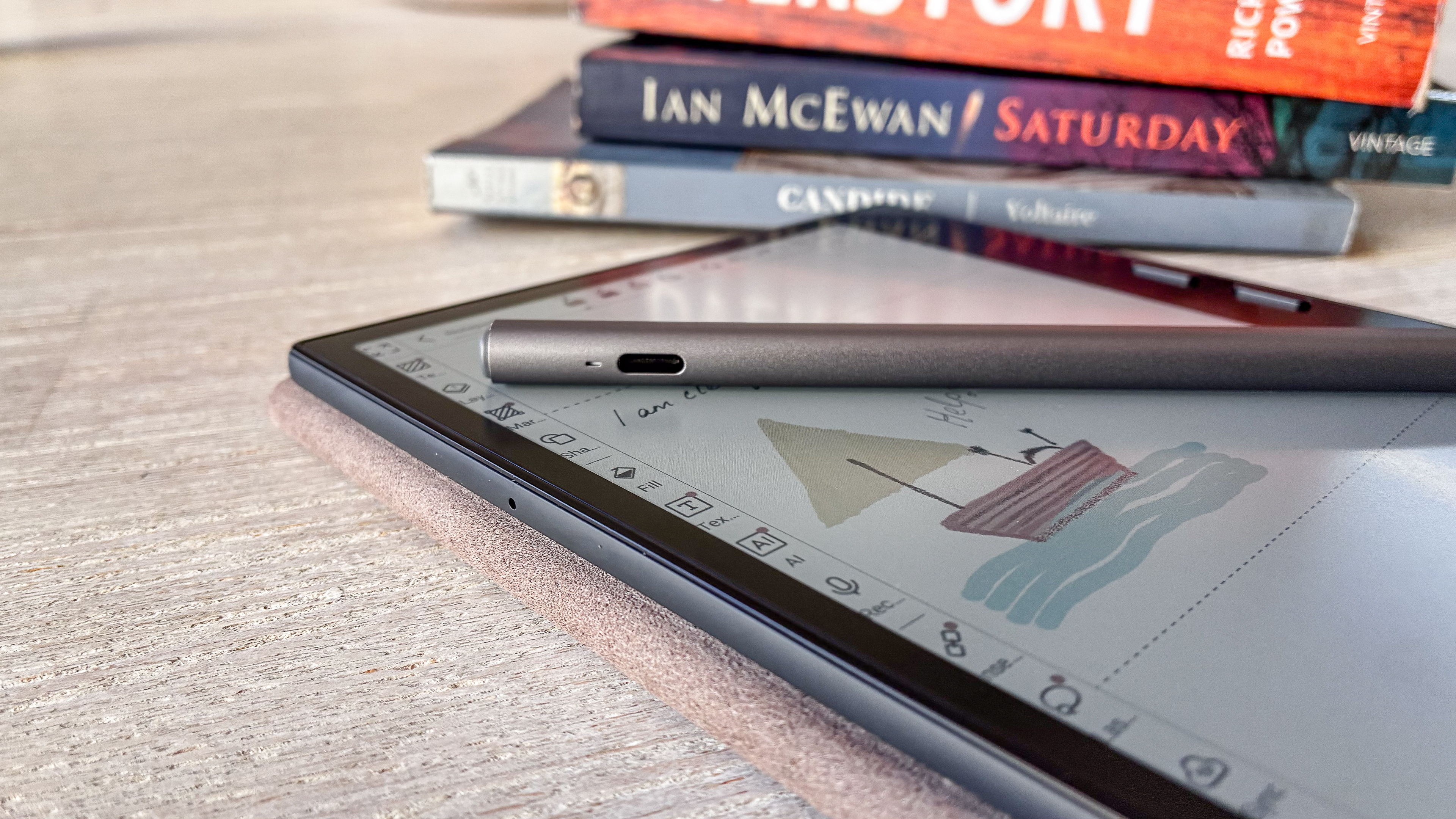 The Boox InkSense stylus lying on top of the Boox Go Color 7 Gen II ereader