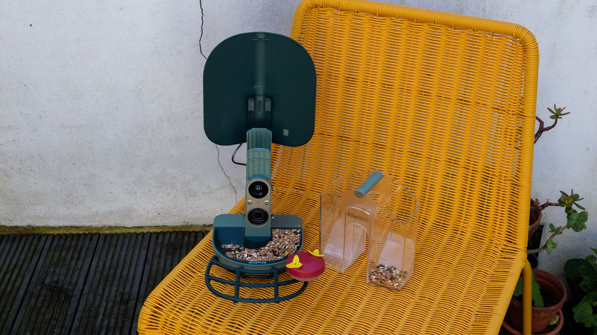 Kiwibit Bird Feeder 2 Pro bird feeder camera