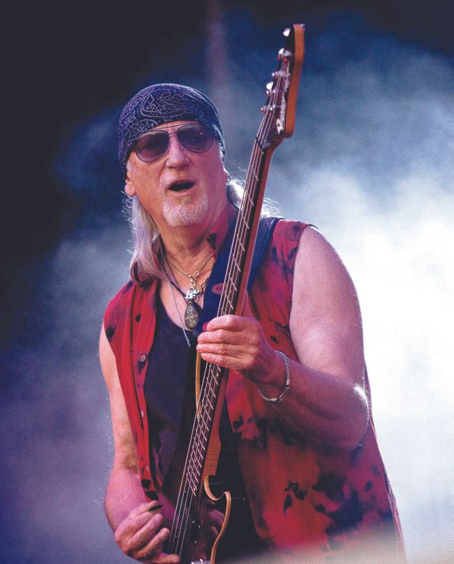 Deep Purple Bassist Roger Glover Talks Ritchie Blackmore, Playing With ...