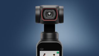 La cámara DJI Pocket 2 sobre un fondo azul