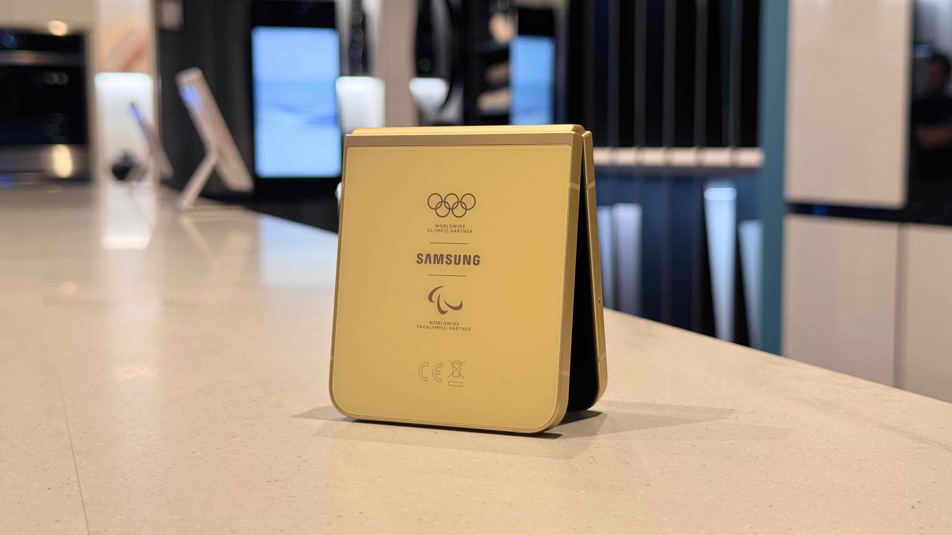 Samsung Galaxy Z Flip 6 Olympic Edition