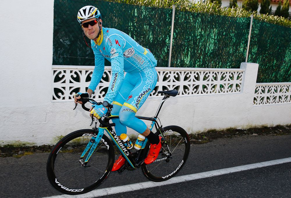 Quick pre-ride chat for Fabio Aru