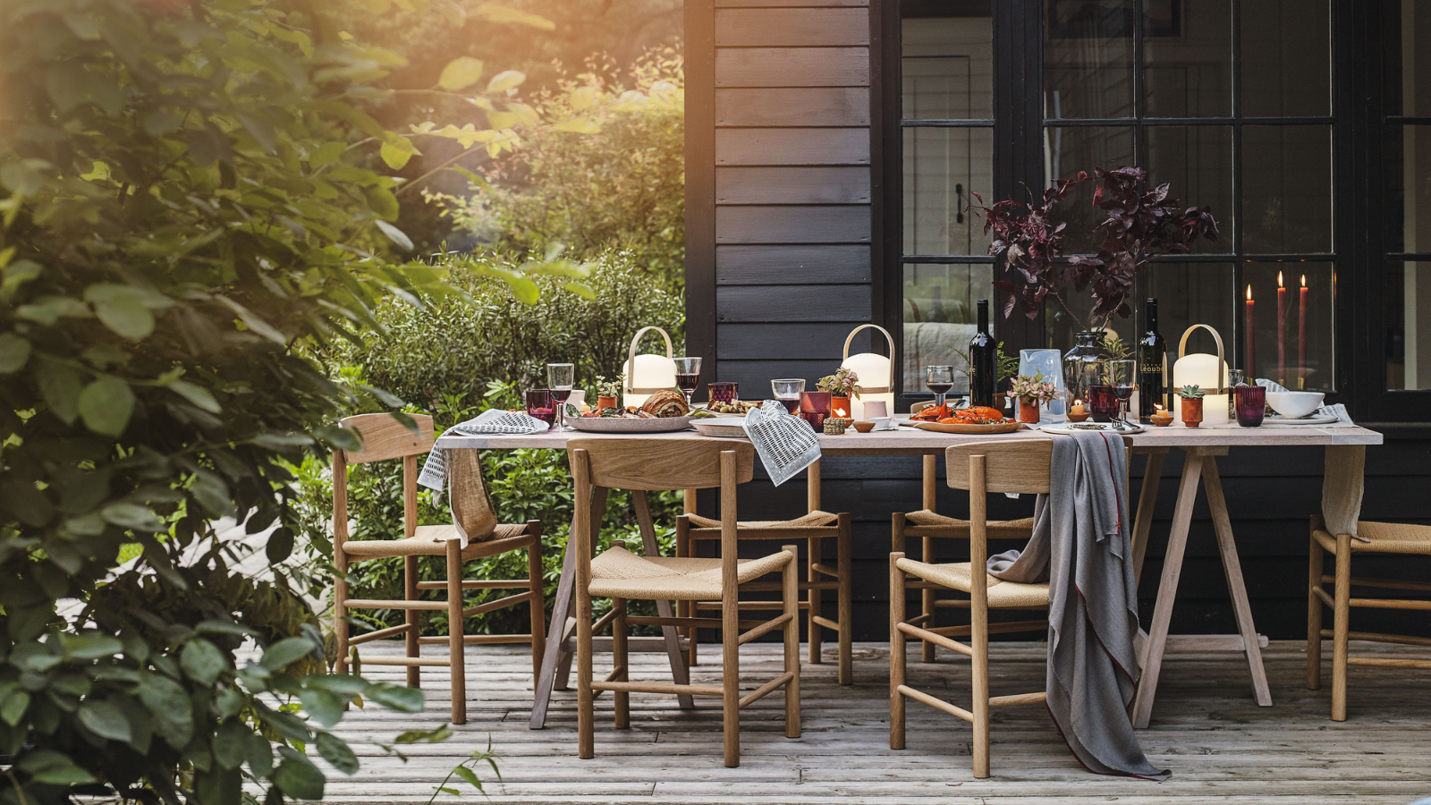 ALDI Just Dropped a Chic $50 Mid-Century Outdoor Chair That Looks Like Styles I’ve Seen for $300