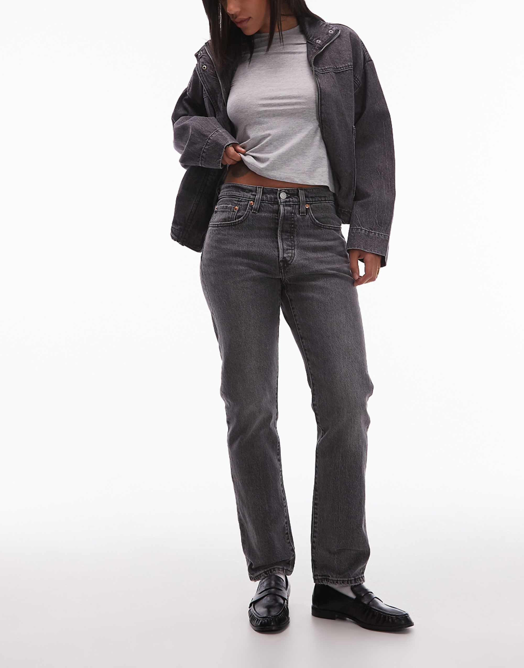 Levis 501 Original Straight Jeans in Black Wash