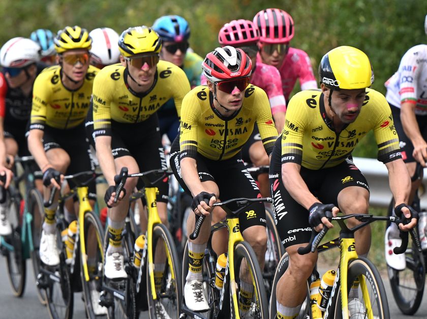ALFARO, SPAIN - AUGUST 31: Jonas Vingegaard of Denmark and Team Visma | Lease a Bike competes during the La Vuelta - 80th Tour of Spain 2025, Stage 9 a 195.5km stage from Alfaro to Estacion de Esqui de Valdezcaray 1541m / #UCIWT / on August 31, 2025 in Alfaro, Spain. (Photo by Dario Belingheri/Getty Images)