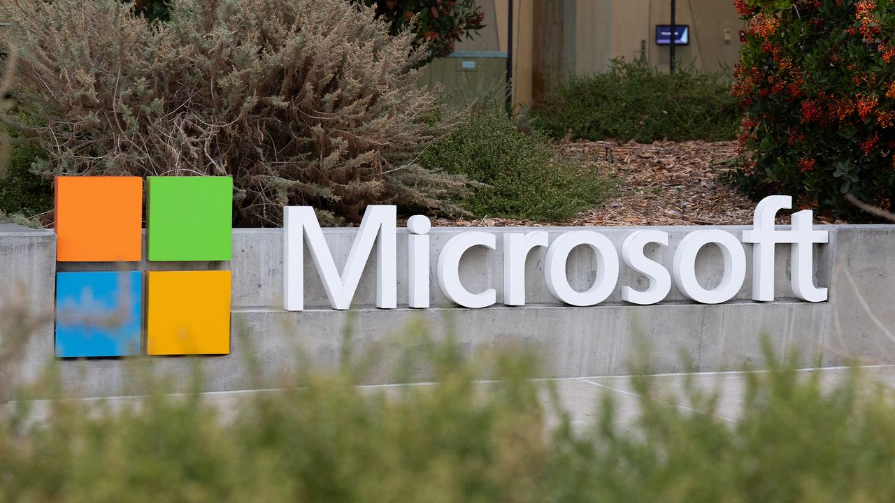 Microsoft pats itself on the back over European commitments