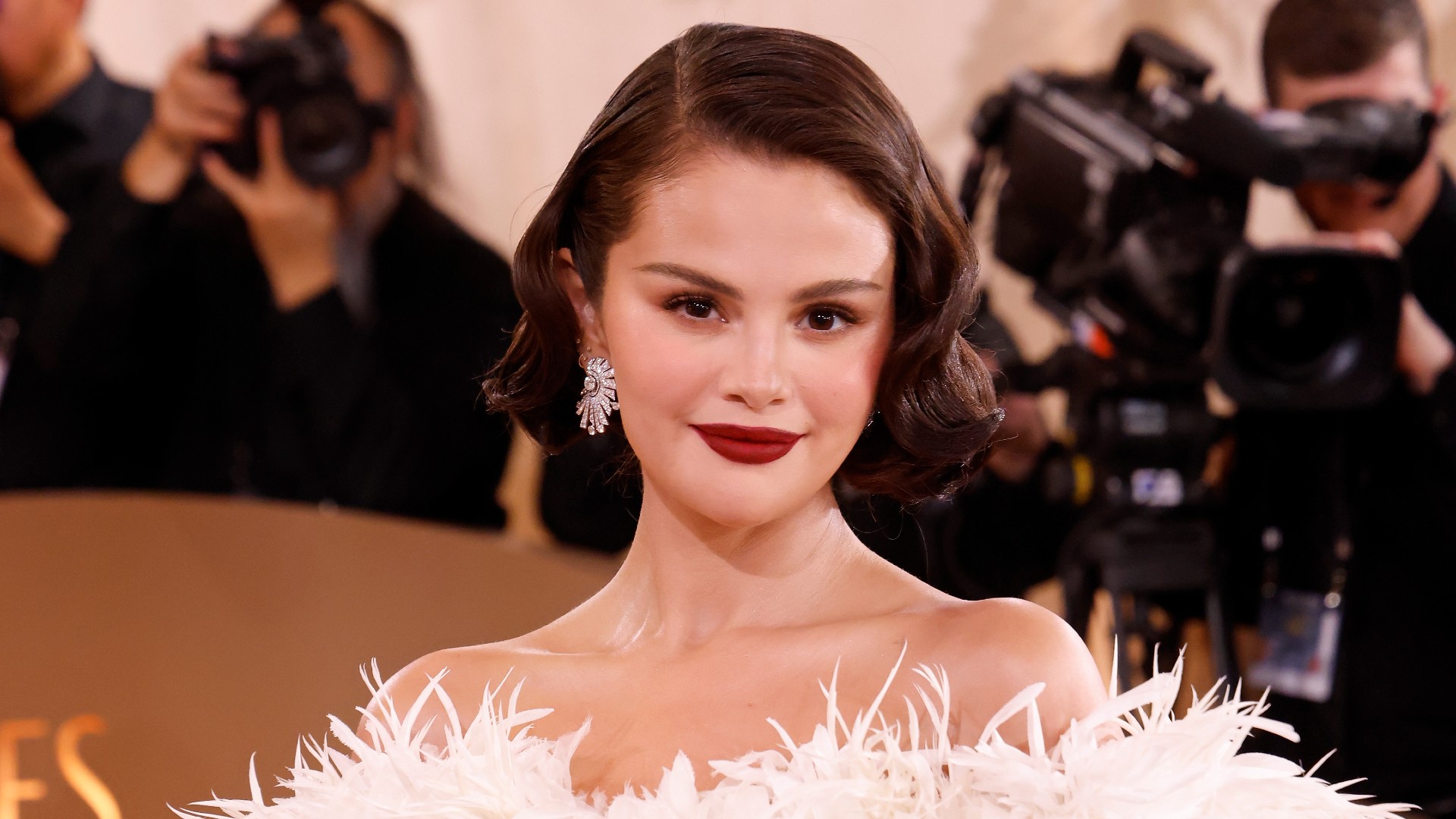 selena gomez at the 2026 golden globe awards