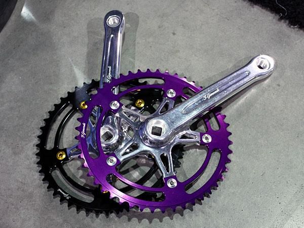 FSA's new Gimondi cranks should cater to those wanting a little color and shine on their fixies.