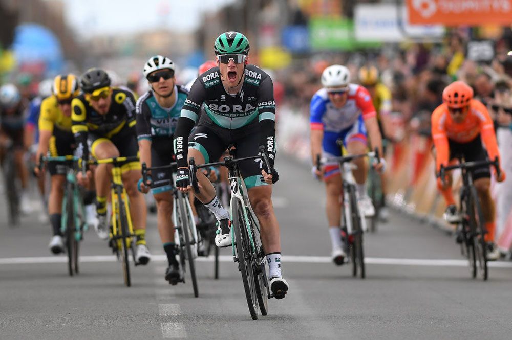 Sam Bennett (Bora-Hansgrohe) was too quick for Caleb Ewan (Lotto Soudal) on stage 3 of Paris-Nice