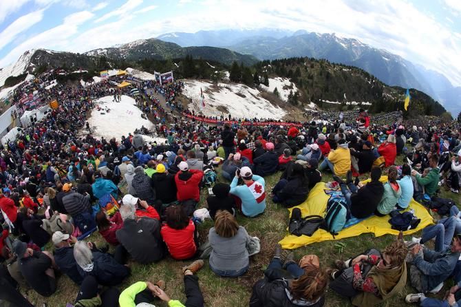 The tifosi watch the Giro's Monte Zoncolan stage